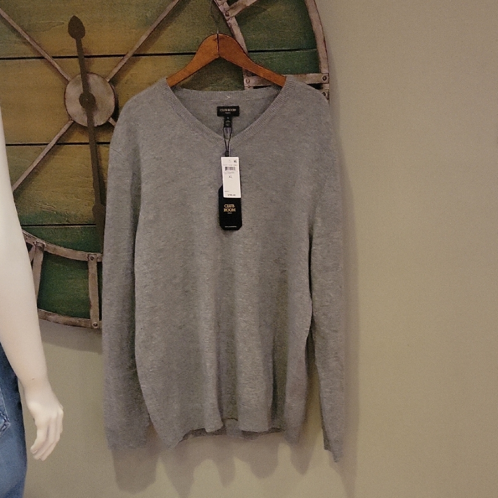 Club Room V-Neck Luxury Cashmere Sweater in  Heather Gray
